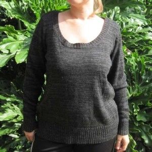 Miss Tina Knowles L 12-14 Acrylic Dark Grey Heather Knit Sweater Top Scoop Neck